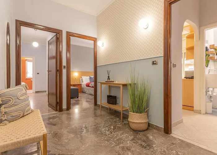 Aureum Apartment *